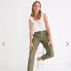 Madewell Griff Tapered Fatigue Cargo Pants in Size 25 Olive Green